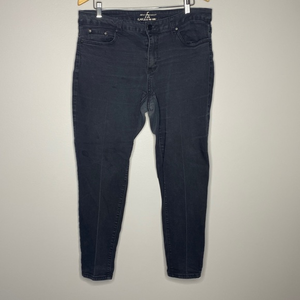 Flawless‎ Skinny Jeans